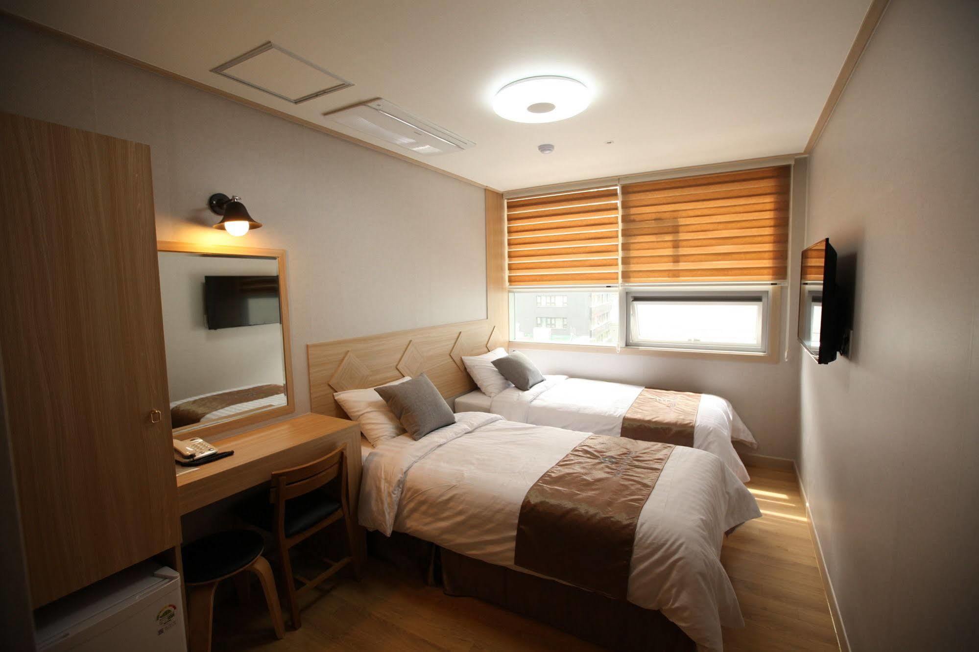סיאול The Stay Hotel Myeongdong מראה חיצוני תמונה