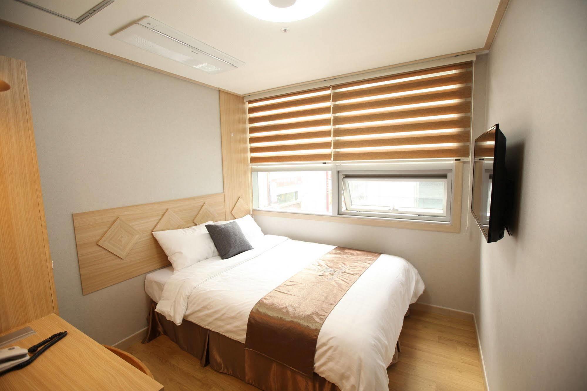 סיאול The Stay Hotel Myeongdong מראה חיצוני תמונה
